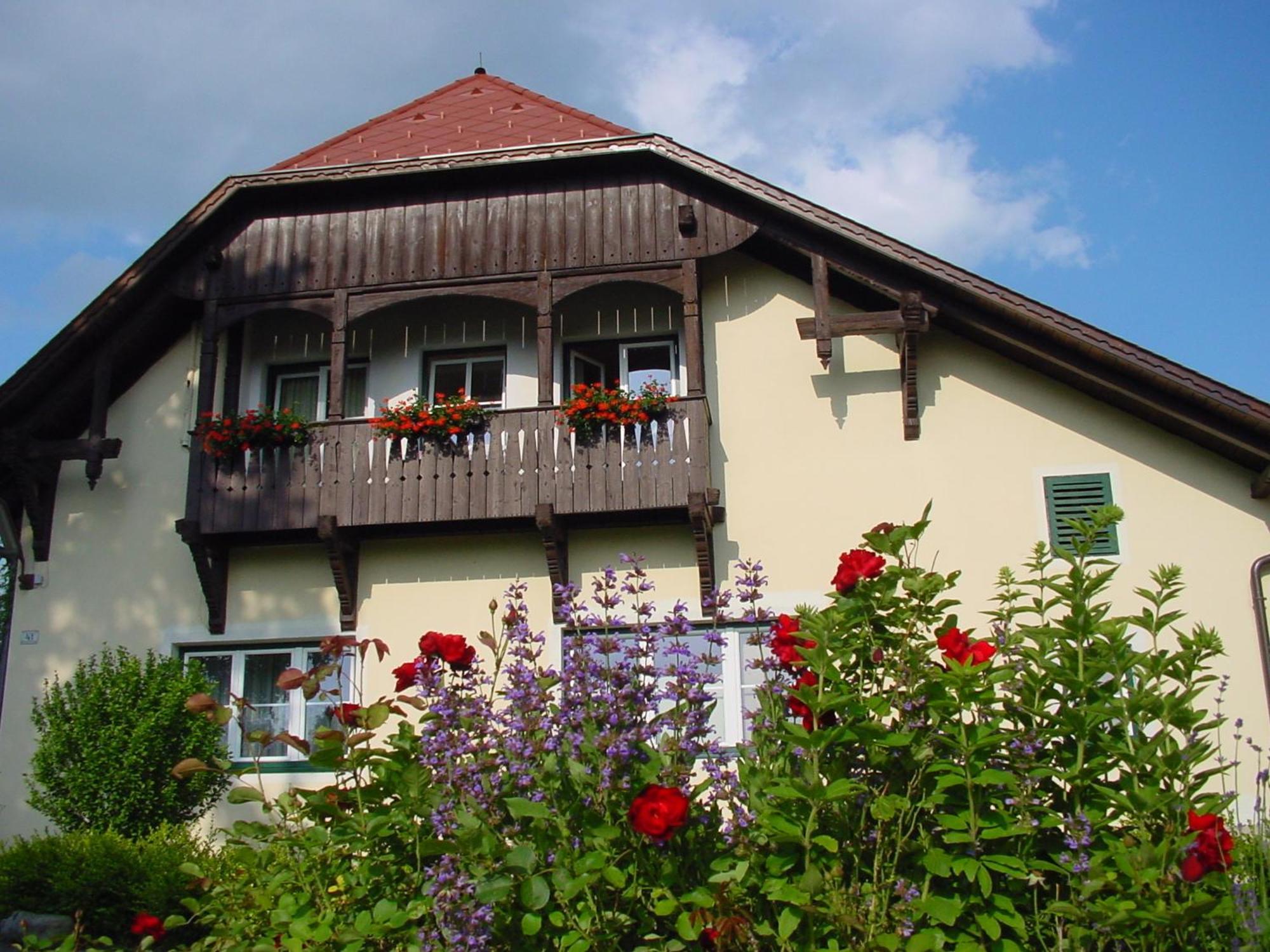 Landhaus Strussnighof เพิร์ทชาค อัม เวิร์ทเทอร์ซี ภายนอก รูปภาพ
